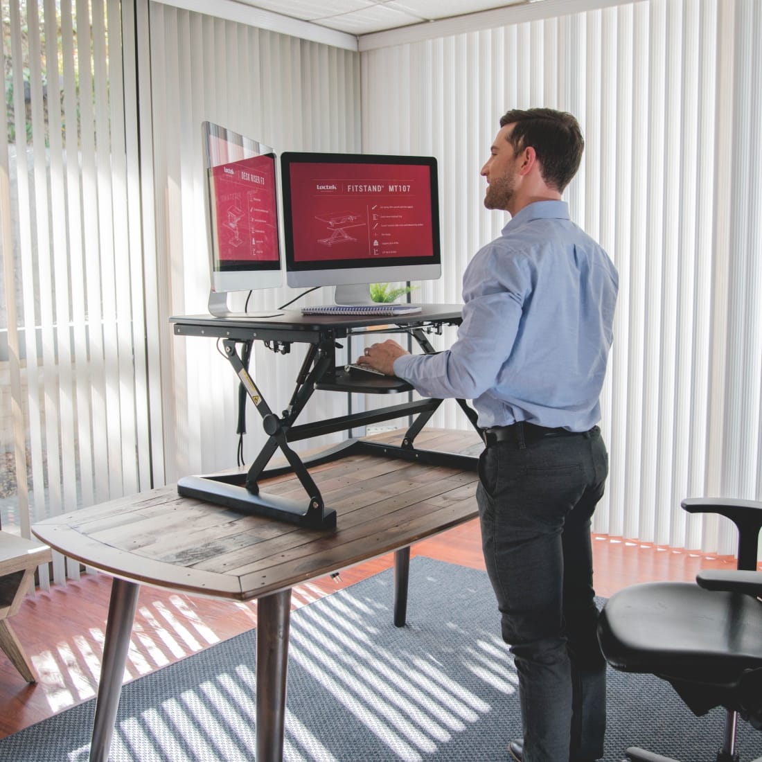 Ergoworks Sit Stand Desk Converter Black Electric Sit Stand Desk Converter (M Series) Ergoworks