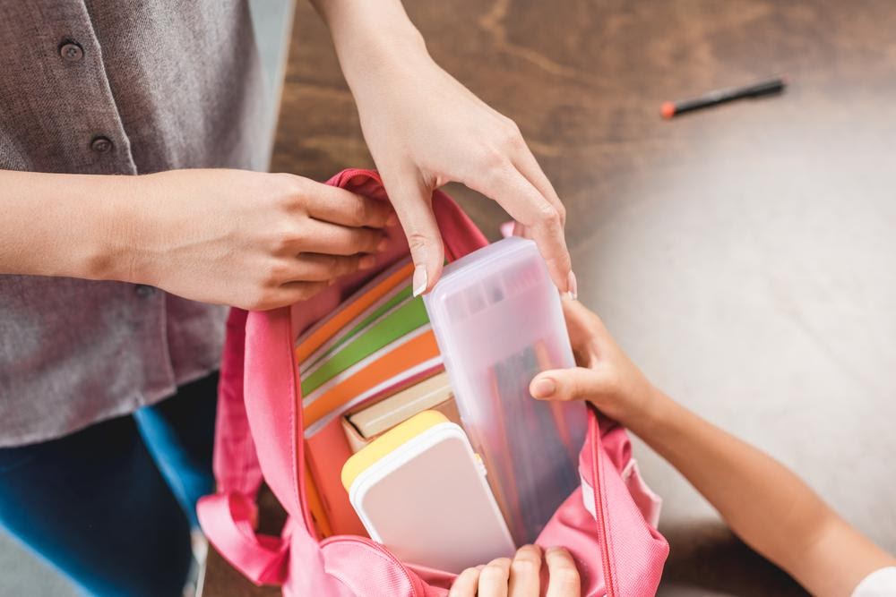 7 Tips to Choosing the Right Back-To-School Bag for Your Kid