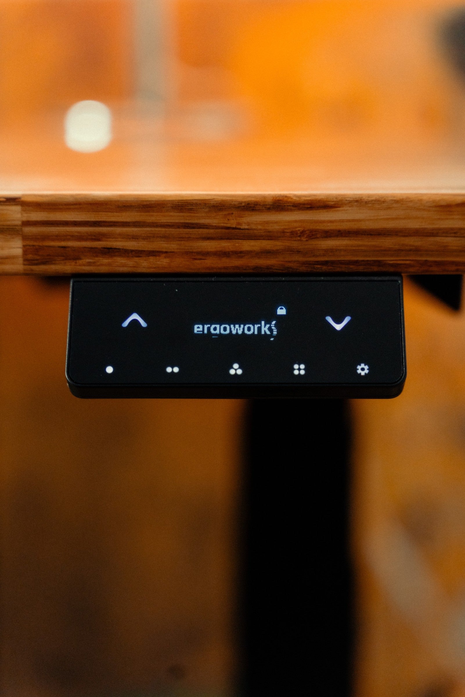 Falcon Chair [Free Footrest Worth $150]